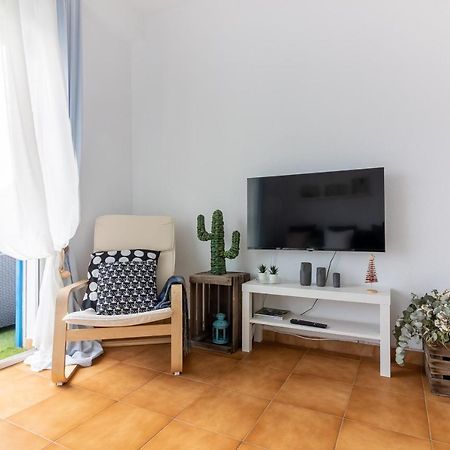 Sea & Wave Pedregalejo Beach Apartment Málaga Buitenkant foto